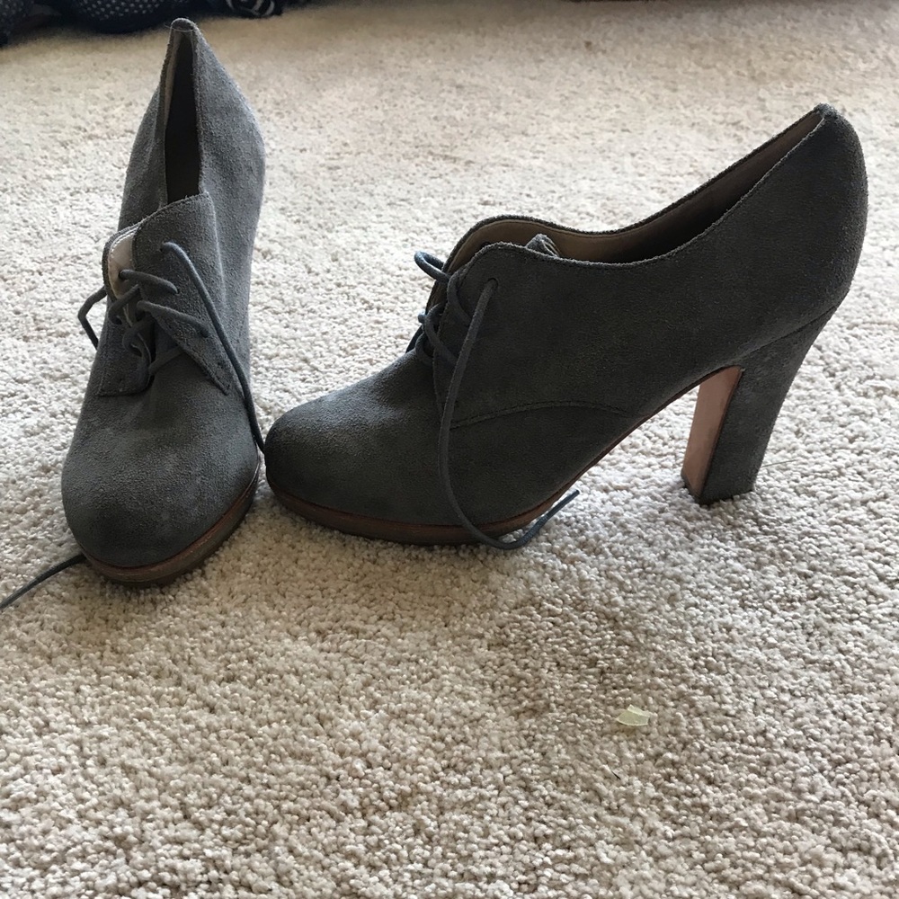 Heeled booties
